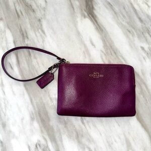COACH | Leather Wristlet